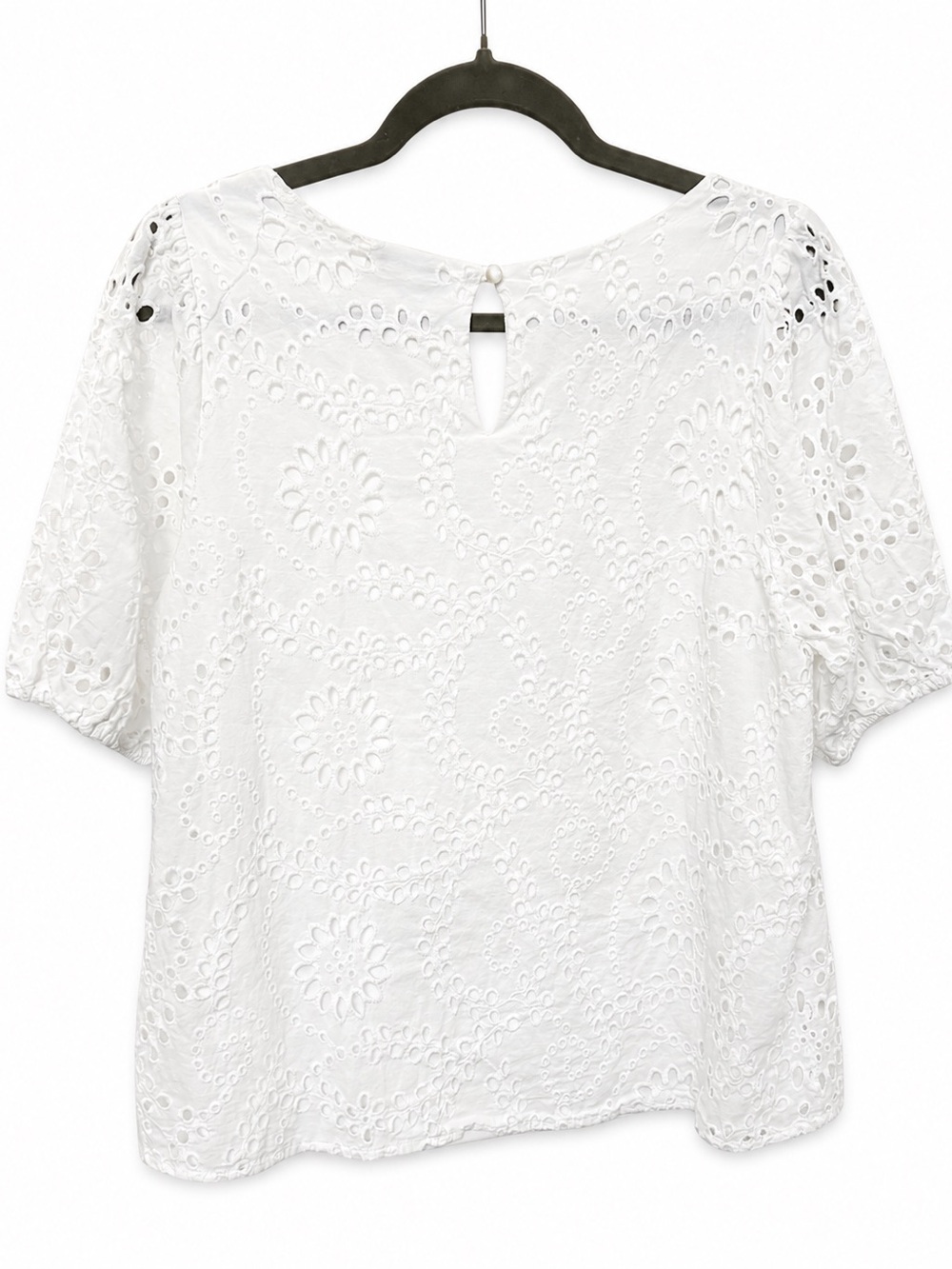 Beacon Apparel White Eyelet Embroidered Puff Sleeve Blouse Size L - Picture 5 of 5